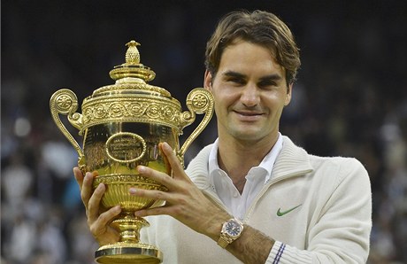 výcarský velikán Roger Federer, jen zástává nejvyí pozici v hráském tribunálu