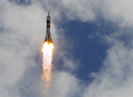 Raketa Sojuz míící k vesmírné stanici ISS 