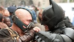 Padouch Bane a Batman ve filmu Temný rytí povstal