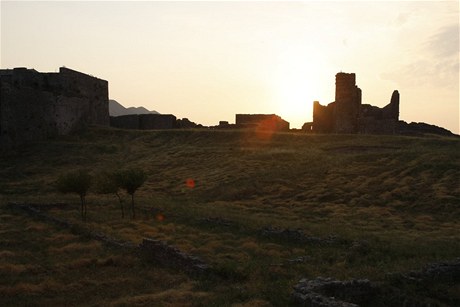 Stará pevnost Rozafa v albánské kode.