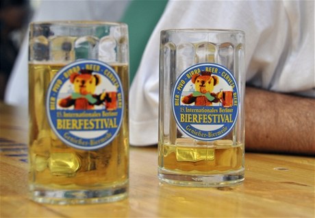 Pivní festival v Berlín. 