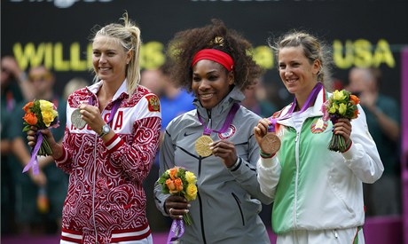 Zleva: Maria arapovová, Serena Williamsová, Viktoria Azarenková