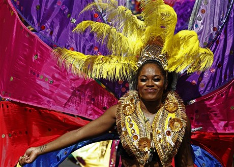 Tradiní karneval v Notting Hill se poádá na tzv. Rodinný den.