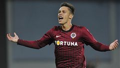 Autor prvního gólu Sparty Václav Kadlec se raduje