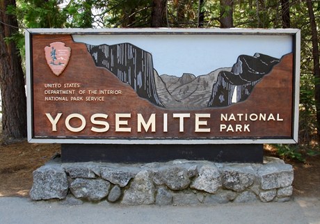 Vstup do Yosemitského národního parku 