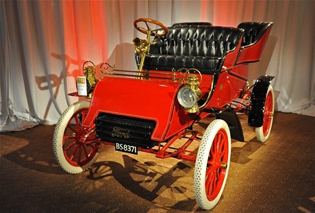 Ford Model A z roku 1903