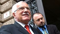 Václav Klaus a Ladislav Jakl na archivním snímku z roku 2006. | na serveru Lidovky.cz | aktuální zprávy