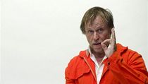 Karel Roden a Sam - jedna z posledních derniér Divadla Komedie | na serveru Lidovky.cz | aktuální zprávy