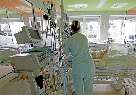 Ve zlínské nemocnici na jednotce ARO bojují o ivoty pacient