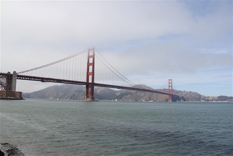 Pohled na Golden Gate Bridge.