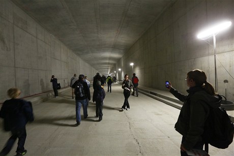 Prohlídková trasa zaínala na ramp tunel v ulici Svatovítská u Vítzného námstí v Praze 6-Dejvicích