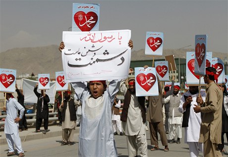 Afghánci protestovali proti karikaturám proroka Mohameda.