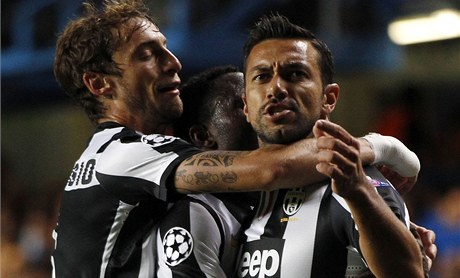 Hrai Juventusu slaví gól do sít Chelsea.