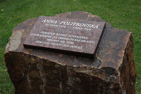 Karlovy Vary pojmenovaly park po zavradné ruské novináce. 