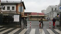 Vstup do Holešovické tržnice. | na serveru Lidovky.cz | aktuální zprávy