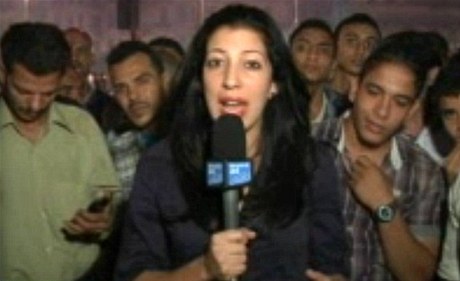 Reportérka natáela na námstí Tahrír.
