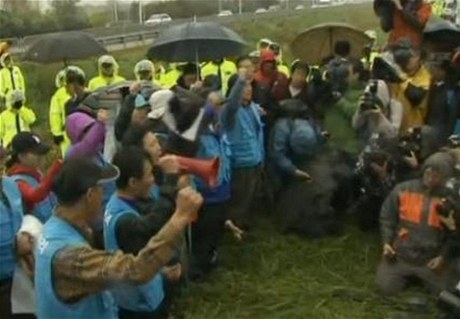 Jiní Korea brání aktivistm vyslat letáky nad území KLDR