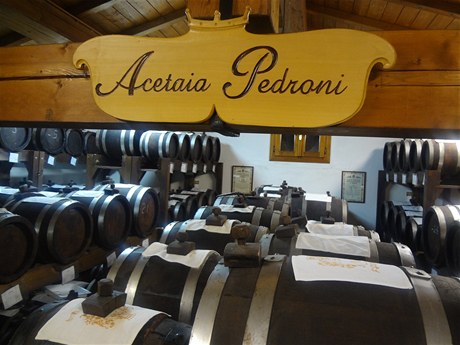 Octárna rodiny Pedroni se nachází nedaleko msta Modena. Balsamiko tu vyrábí tradiním zpsobem od roku 1862.
