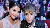 Justin Bieber a Selena Gomezová v roce 2011 | na serveru Lidovky.cz | aktuální zprávy