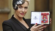 Kate Winslet převzala vyznamenání od britské královny | na serveru Lidovky.cz | aktuální zprávy