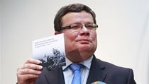 Alexandr Vondra oznamuje konec ve funkci ministra. | na serveru Lidovky.cz | aktuální zprávy