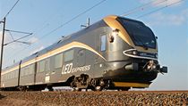 Černo-zlatá souprava nového železničního dopravce Leo Express | na serveru Lidovky.cz | aktuální zprávy