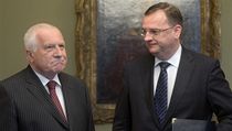 Prezident republiky Václav Klaus přijal Petra Nečase a z jeho rukou převzal demisi ministra obrany Alexandra Vondry. | na serveru Lidovky.cz | aktuální zprávy