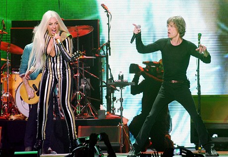 Lady Gaga a Rolling Stones na jednom pódiu.