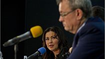 Jana Bobošíková v diskuzi s Vladimírem Dlouhým. Ona s odvoláním u soudu uspěla, on ne. | na serveru Lidovky.cz | aktuální zprávy