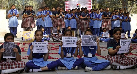 Indické kolaky protestují proti znásilování