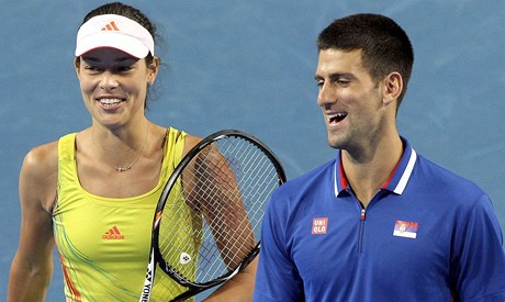 Srbtí tenisté Novak Djokovi a Ana Ivanoviová