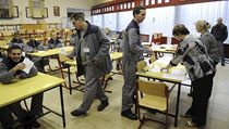 Vězni ve Všehrdech na Chomutovsku přebírají rozhodnutí o propuštění. | na serveru Lidovky.cz | aktuální zprávy