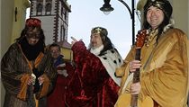 Herci vybírají příspěvky do Tříkrálové sbírky Charity České republiky