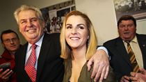Miloš Zeman s dcerou ve volební štábu. | na serveru Lidovky.cz | aktuální zprávy