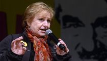 Několikanásobná olympijská vítězka v gymnastice Věra Čáslavská vystoupila na koncertě s názvem Karel na Hrad - Koncert za slušného prezidenta. | na serveru Lidovky.cz | aktuální zprávy