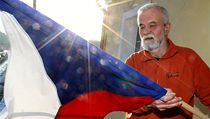Příprava na prezidentské volby ve staré hasičské zbrojnici v Šorovech. | na serveru Lidovky.cz | aktuální zprávy