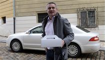 Předseda SPOZ Vratislav Mynář přichází 1. února do kanceláře nastupujícího prezidenta Miloše Zemana | na serveru Lidovky.cz | aktuální zprávy