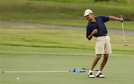 Golfový amatér Obama si zahrál s Tigerem Woodsem 