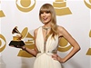 Taylor Swift s cenou Grammy za nejlepí píse pro obrazová média.