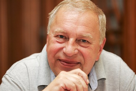 Polský herec a reisér Jerzy Stuhr byl v roce 2011 hostem karlovarského festivalu