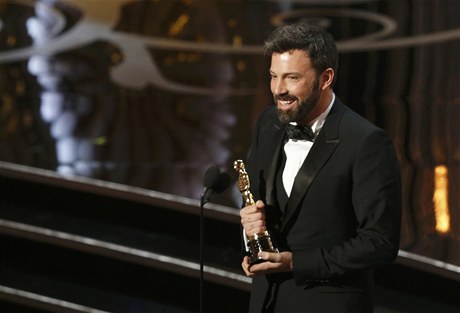 Ben Affleck pebírá Oscara