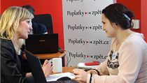 Ve spolupráci se sdružením Poplatkyzpět.cz usilují o navrácení poplatků stovky klientů bank (Ilustrační foto). | na serveru Lidovky.cz | aktuální zprávy