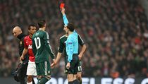 Nani inkasuje červenou kartu | na serveru Lidovky.cz | aktuální zprávy