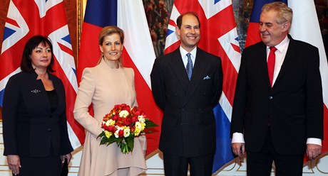 Prezident Milo Zeman se se svou manelkou Ivanou setkali s princem Edwardem, nejmladím synem britské královny Albty II., a jeho manelkou Sophií.