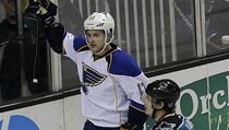 Útočník Vladimír Sobotka slaví jeden z gólů zápasu St. Louis a San Jose. | na serveru Lidovky.cz | aktuální zprávy
