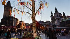 Na Staromstském a Václavském námstí v Praze zaaly tradiní velikononí trhy. Krom stánk s velikononím zboím a laskominami bude pipraven i kulturní program. Oslavy nejvtích kesanských svátk, které v metropoli potrvají do 7. dubna, se po