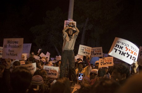 Manifestace v Izraeli uspoádaná kvli návtv Baracka Obamy.