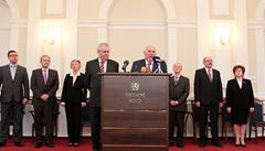 Jména prezident konzultoval s pedsedou soudu Pavlem Rychetským.