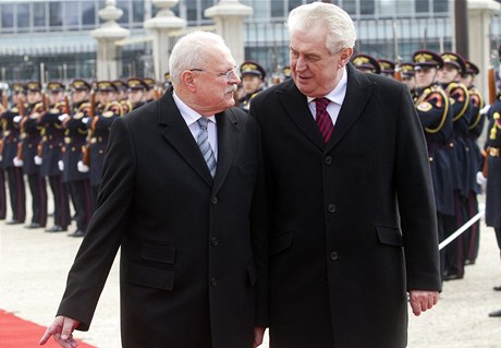 Milo Zeman se slovenským prezidentem Ivanem Gaparoviem.