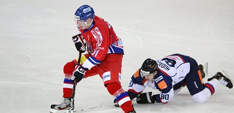 Česká republika - Slovensko. Zleva český reprezentant Jukub Krejčík a Libor Hudáček ze slovenského týmu | na serveru Lidovky.cz | aktuální zprávy Česká republika - Slovensko. Zleva český reprezentant Jukub Krejčík a Libor Hudáček ze slovenského týmu | na serveru Lidovky.cz | aktuální zprávy